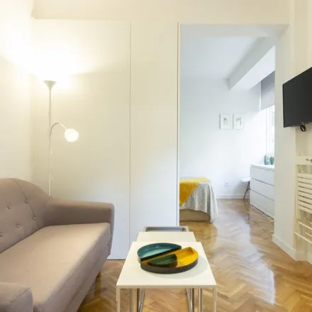 Rent this studio apartment on Parking Intercambiador Avenida de América in Calle de Prádena del Rincón, 28002 Madrid