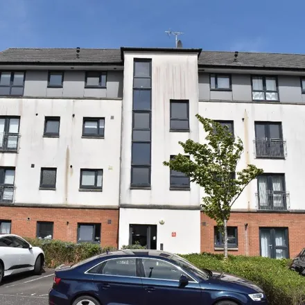 Rent this 2 bed apartment on Kincaid Court in Greenock, PA15 2AH
