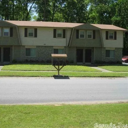 Rent this 3 bed apartment on 6111 Queensboro Drive in McClellan Place, Little Rock