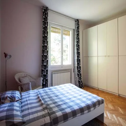 Image 2 - Via Guglielmo Oberdan, 39, 40126 Bologna BO, Italy - Room for rent
