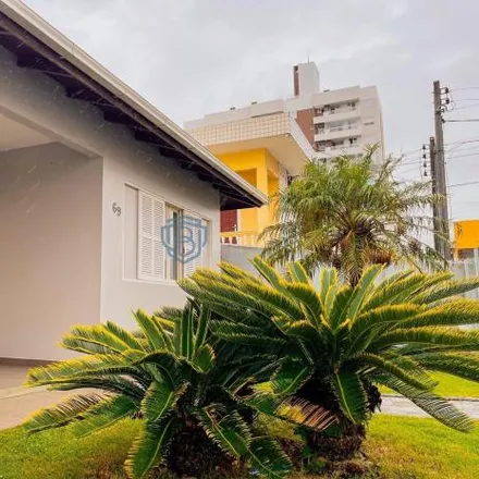 Buy this 3 bed house on Rua Antônio Basil Schroeder in Barreiros, São José - SC