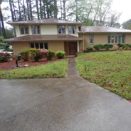 Buy this 3 bed house on 3299 Upper River Road in Decatur, AL 35603