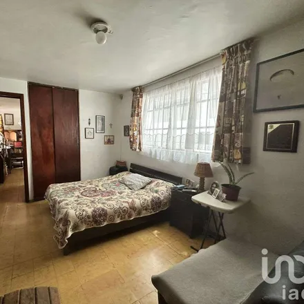 Buy this 3 bed house on Calle Patricio Sanz in Colonia Del Valle Sur, 03240 Mexico City