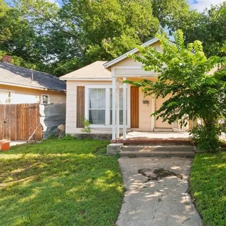 Buy this 2 bed house on 3009 Avenue H in Fort Worth, TX 76105