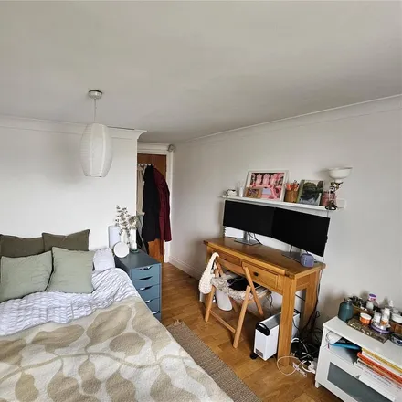 Image 9 - 42 Ferndale Road, London, SW4 7RL, United Kingdom - Room for rent