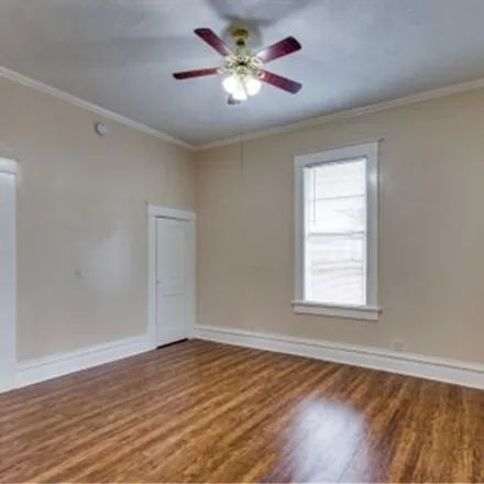 Image 4 - 818 North Bishop Avenue, Dallas, TX 75208, USA - House for rent
