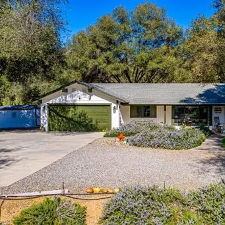 Buy this 3 bed house on 50017 Meadowview Drive in Oakhurst, CA 93644