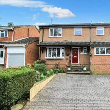 Buy this 4 bed house on Derwent Close in West End, SO18 3PG