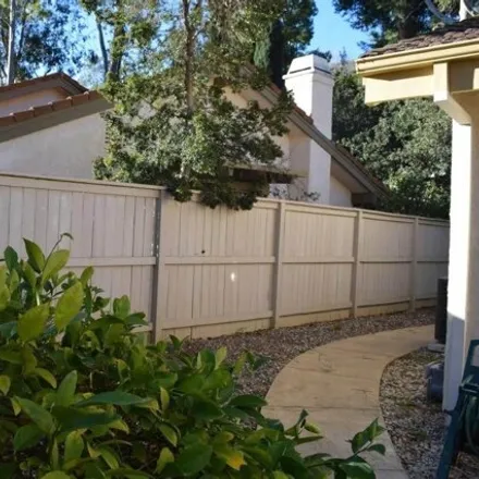 Image 2 - 613 Via Novella, Oak Park, Ventura County, CA 91377, USA - Condo for rent