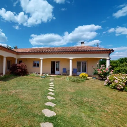 Buy this 4 bed house on 2 Place du Groupe Loiseau in 24130 Prigonrieux, France