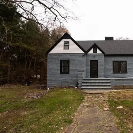 Buy this 5 bed house on 971 Virginia Avenue in Ashland, OH 44805