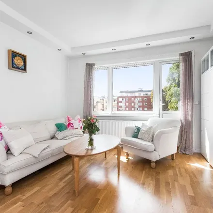 Rent this 3 bed apartment on Hjelms gate 7A in 0355 Oslo, Norway