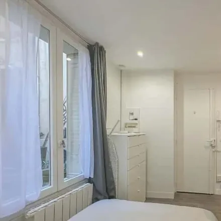 Image 4 - 11 Rue des Bauches, 75016 Paris, France - Apartment for rent