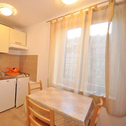 Image 6 - 21310 Grad Omiš, Croatia - Apartment for rent