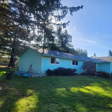 Buy this 4 bed house on 22266 South Kamrath Road in Beavercreek, Oregon City