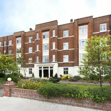 Image 1 - Holmefield Court, Belsize Grove, London, NW3 4TU, United Kingdom - Loft for sale