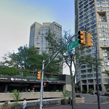 Image 4 - Tower I, 700 Boulevard East, Guttenberg, NJ 07093, USA - Apartment for rent