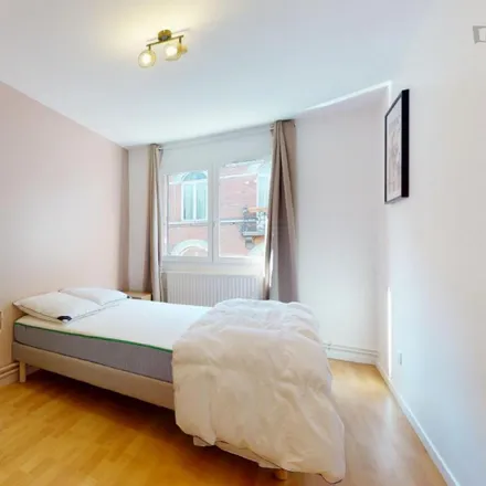 Rent this 6 bed room on 51 Rue de l'Alcazar in 59000 Lille, France