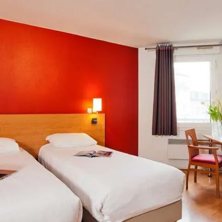 Rent this 1 bed apartment on GRIM EDIF in Rue Saint-Michel, 69007 Lyon