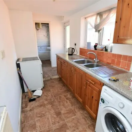 Rent this 3 bed apartment on 69 Gleave Road in Metchley, B29 6JW