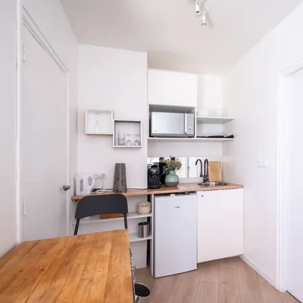 Rent this studio apartment on Horiba France Sas in 231 Rue de Lille, 59650 Villeneuve-d'Ascq