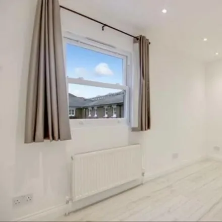 Image 9 - 47 Lockesfield Place, Cubitt Town, London, E14 3AJ, United Kingdom - Townhouse for sale