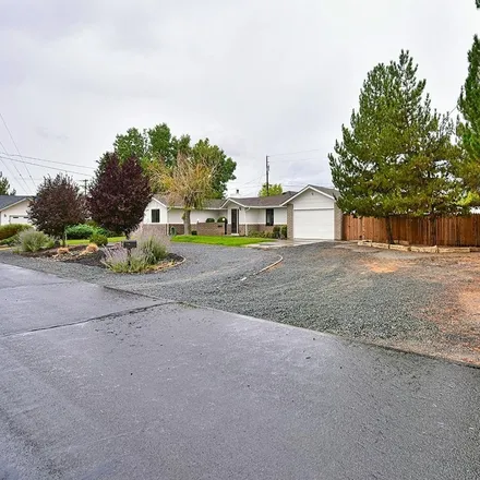 Image 3 - 3060 Norway Street, Carson City, NV 89706, USA - House for sale
