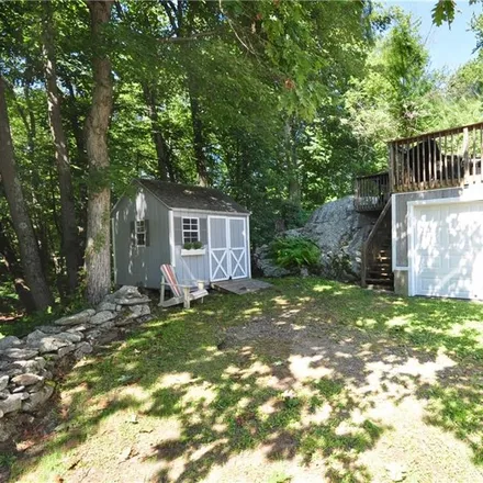 Image 4 - 520 Witches Rock Road, Bristol, CT 06010, USA - House for sale