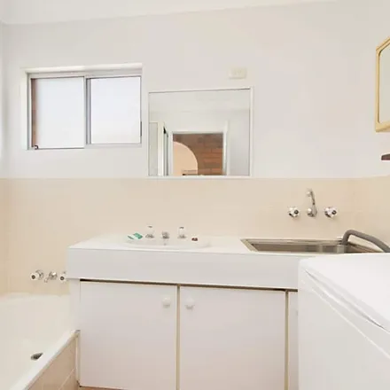 Image 4 - Tweed Heads NSW 2485, Australia - Apartment for rent