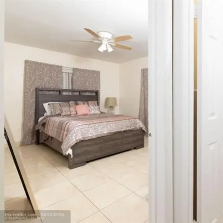 Image 4 - 6303 Southwest 18th Street, Miramar, FL 33023, USA - Apartment for rent