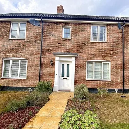 Buy this 3 bed townhouse on Thacker Close in Bramford, IP8 4FA
