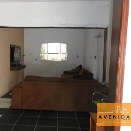 Buy this 3 bed house on Rua Felício Dovílio Guadagnini in Paulínia - SP, 13145-282