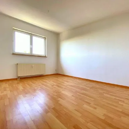 Rent this 3 bed apartment on Waldschlößchenstraße in 01099 Dresden, Germany