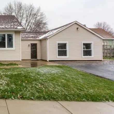 Buy this 3 bed house on 476 East 17th Street in Lockport, IL 60441