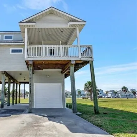 Buy this 3 bed house on 18483 Shaman Drive in Galveston, TX 77554