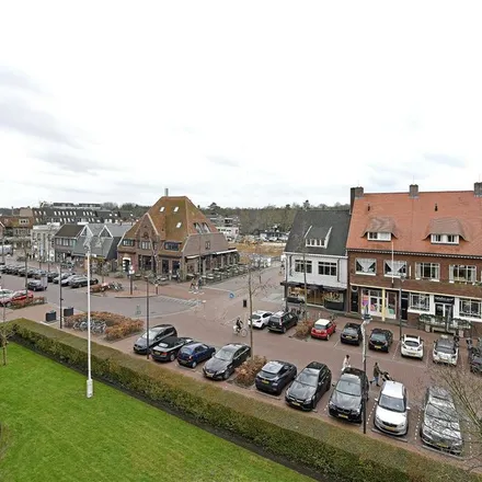 Rent this 3 bed apartment on Julianalaan 3A-1 in 3722 GB Bilthoven, Netherlands