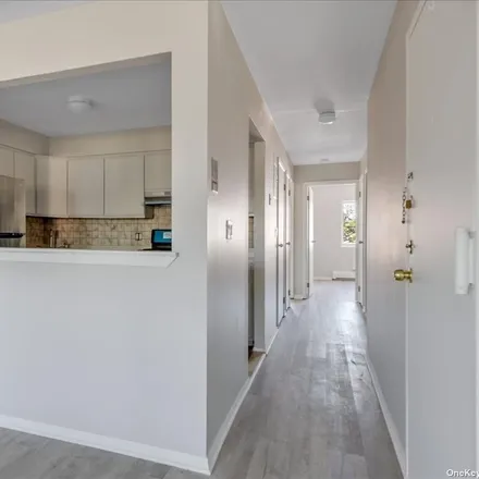 Image 4 - 1286 East 91st Street, New York, NY 11236, USA - Condo for sale