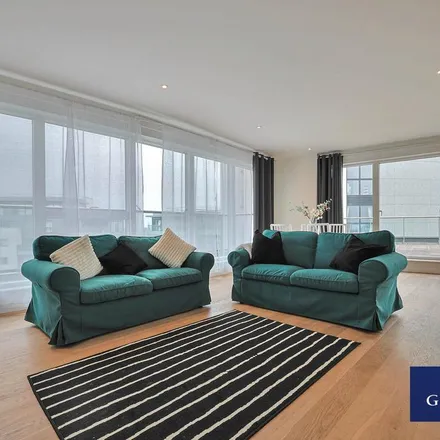 Image 1 - Cornish House, Pump House Crescent, London, TW8 0DE, United Kingdom - Apartment for rent