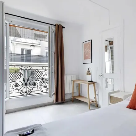 Image 3 - 26 Rue Camille Desmoulins, 75011 Paris, France - Apartment for rent