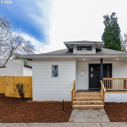 Image 1 - 838 Southeast Tacoma Street, Portland, OR 97202, USA - House for sale
