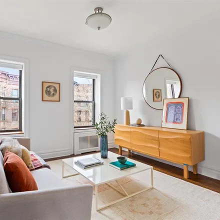 Image 9 - 423 7TH STREET in Park Slope - House for sale