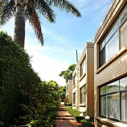 Image 2 - 9 Belmont Avenue, Glen Iris VIC 3146, Australia - Apartment for rent