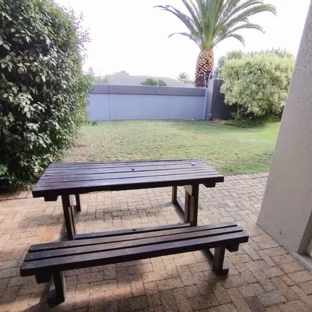 Image 2 - Orchard Way, Kenridge, Bellville, 7530, South Africa - Apartment for rent