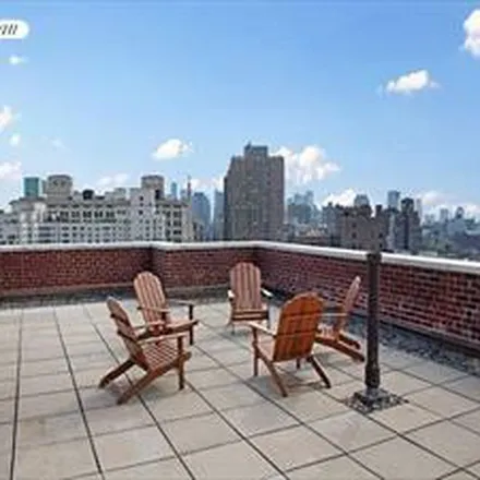 Rent this 1 bed apartment on Alabaster Bookshop in 122 4th Avenue, New York