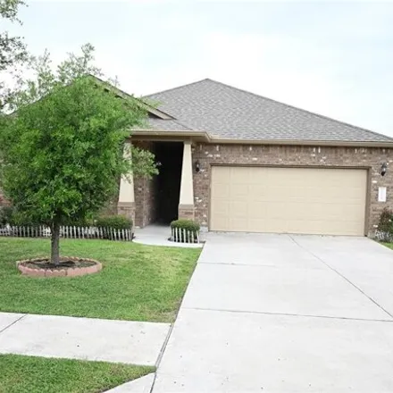 Rent this 3 bed house on 11528 Gaelic Drive in Austin, TX 78754
