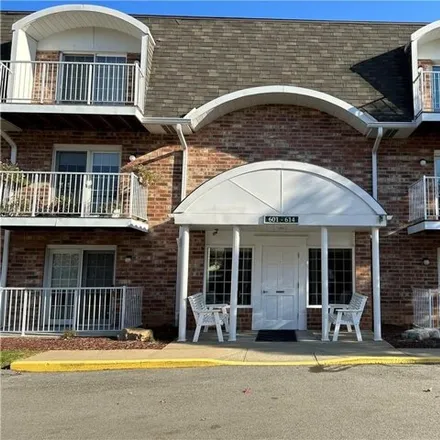 Buy this 2 bed condo on 121 Clubhouse Drive in South Strabane Township, PA 15301