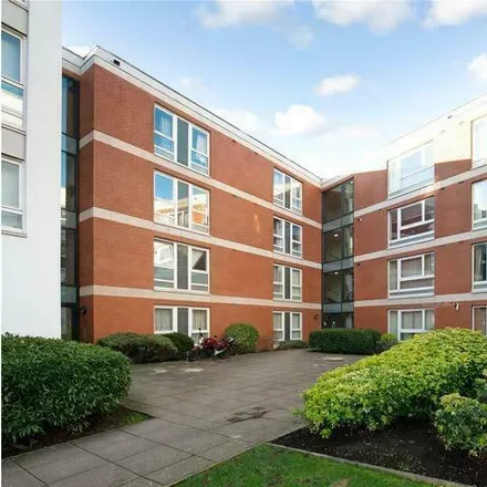 Rent this 2 bed apartment on 7 Hanson Park in Glasgow, G31 2HF