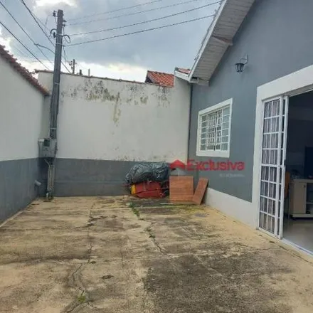 Buy this 2 bed house on Rua Viviane Cristina Clemente Telles in Cooperlotes, Paulínia - SP