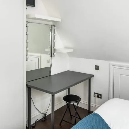 Image 3 - London, W6 0XF, United Kingdom - Apartment for rent