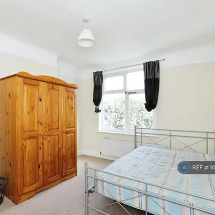 Image 5 - Stroud Road, Durnsford Road, London, SW19 8DS, United Kingdom - House for rent